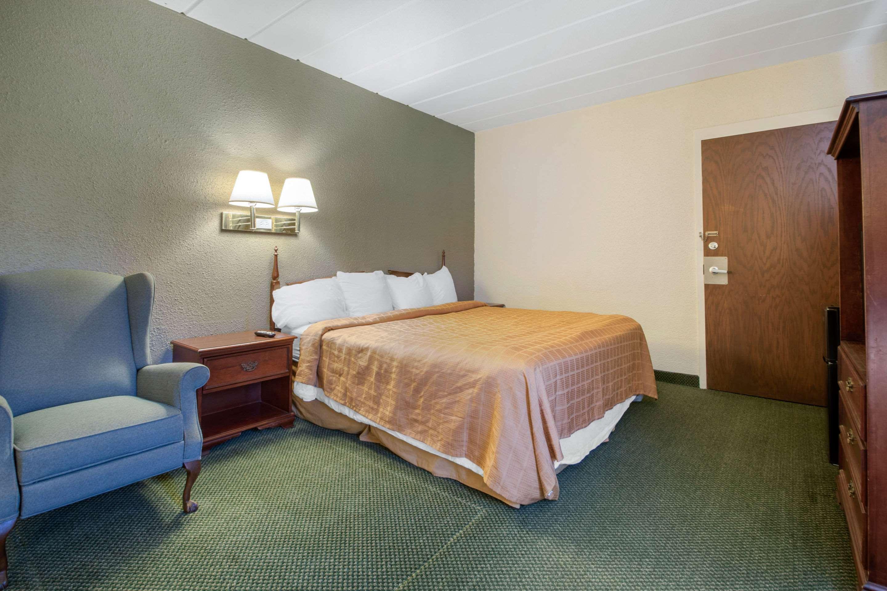 ויסקונסין ראפידס Econo Lodge מראה חיצוני תמונה