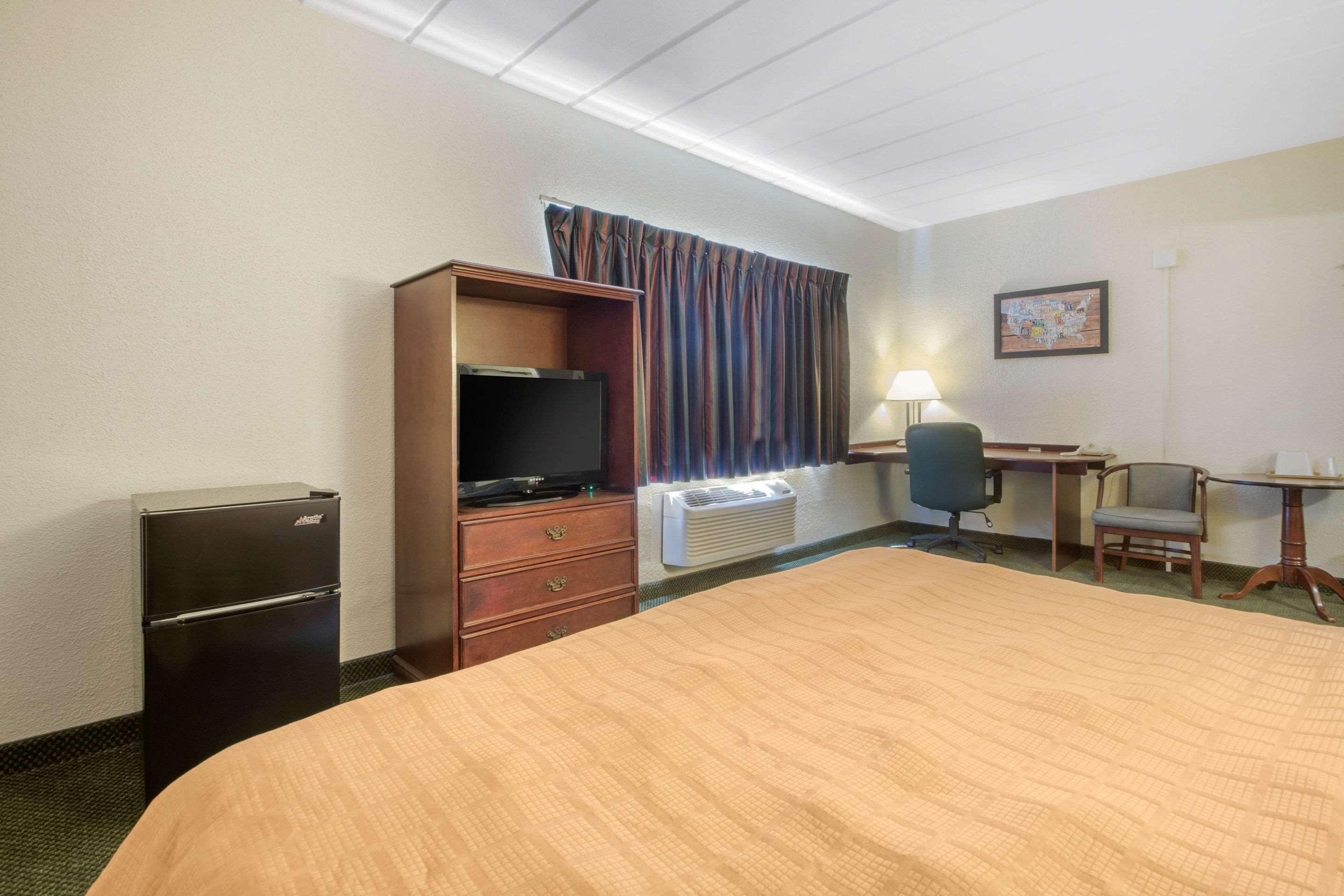 ויסקונסין ראפידס Econo Lodge מראה חיצוני תמונה