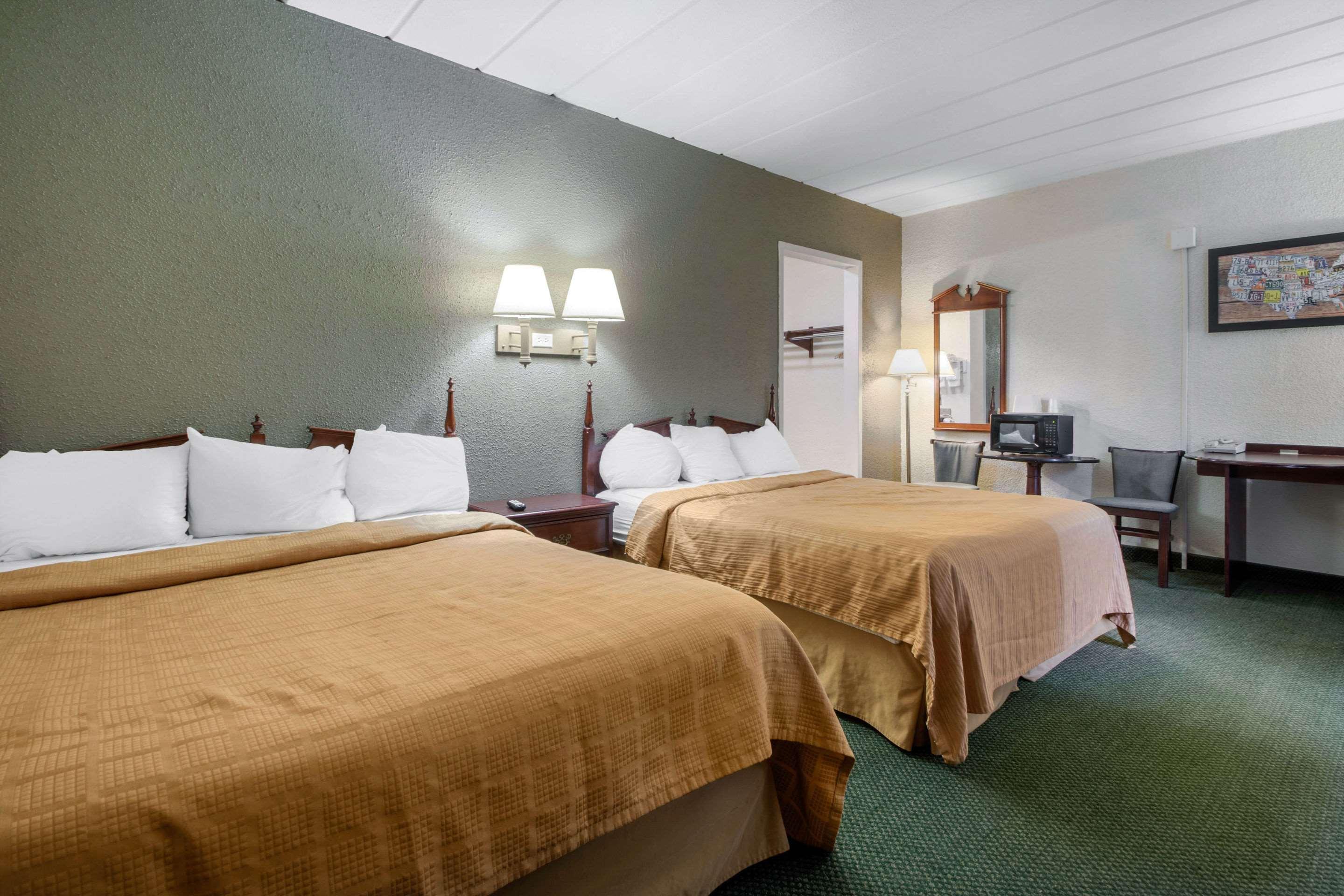 ויסקונסין ראפידס Econo Lodge מראה חיצוני תמונה