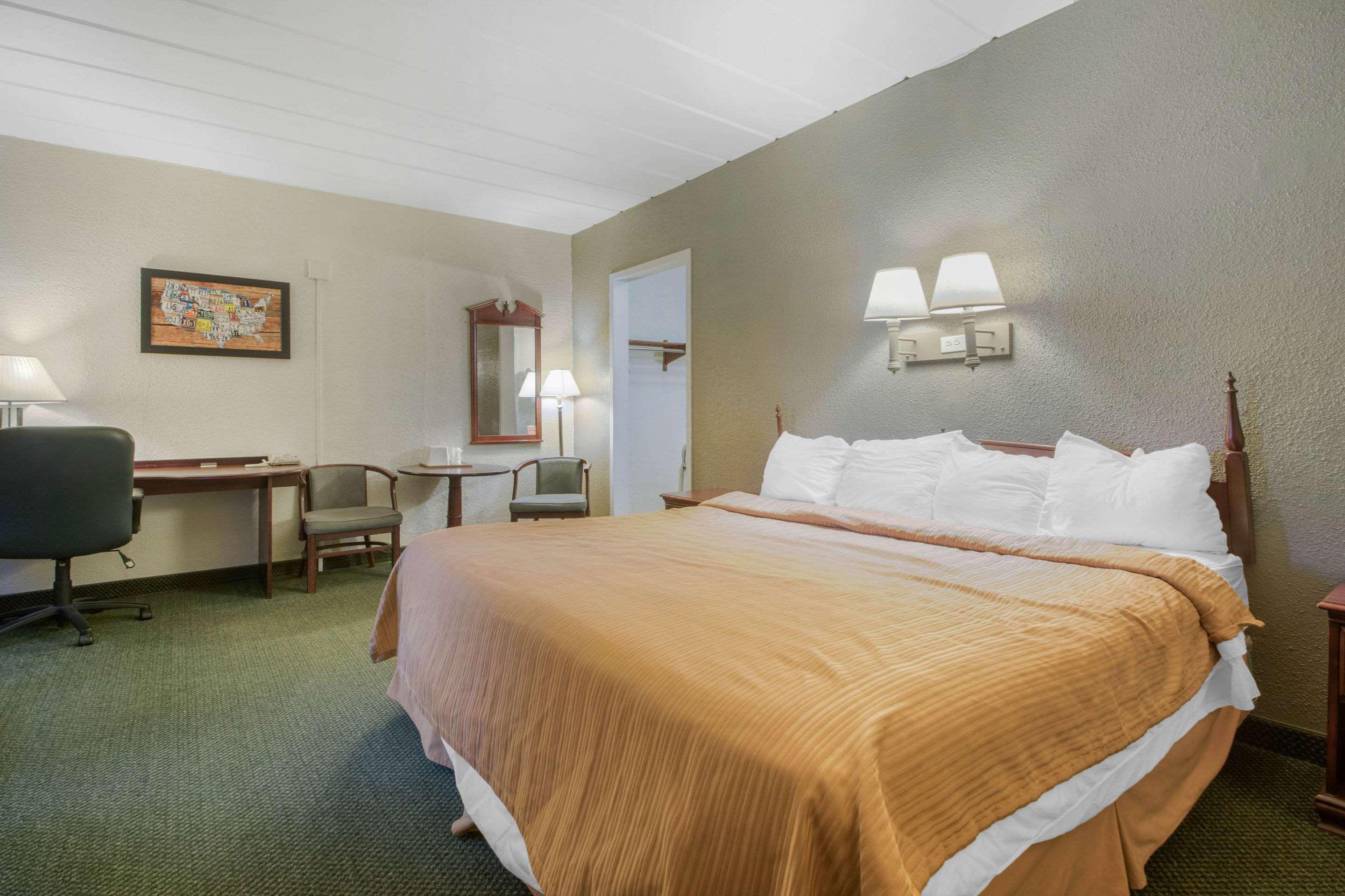 ויסקונסין ראפידס Econo Lodge מראה חיצוני תמונה