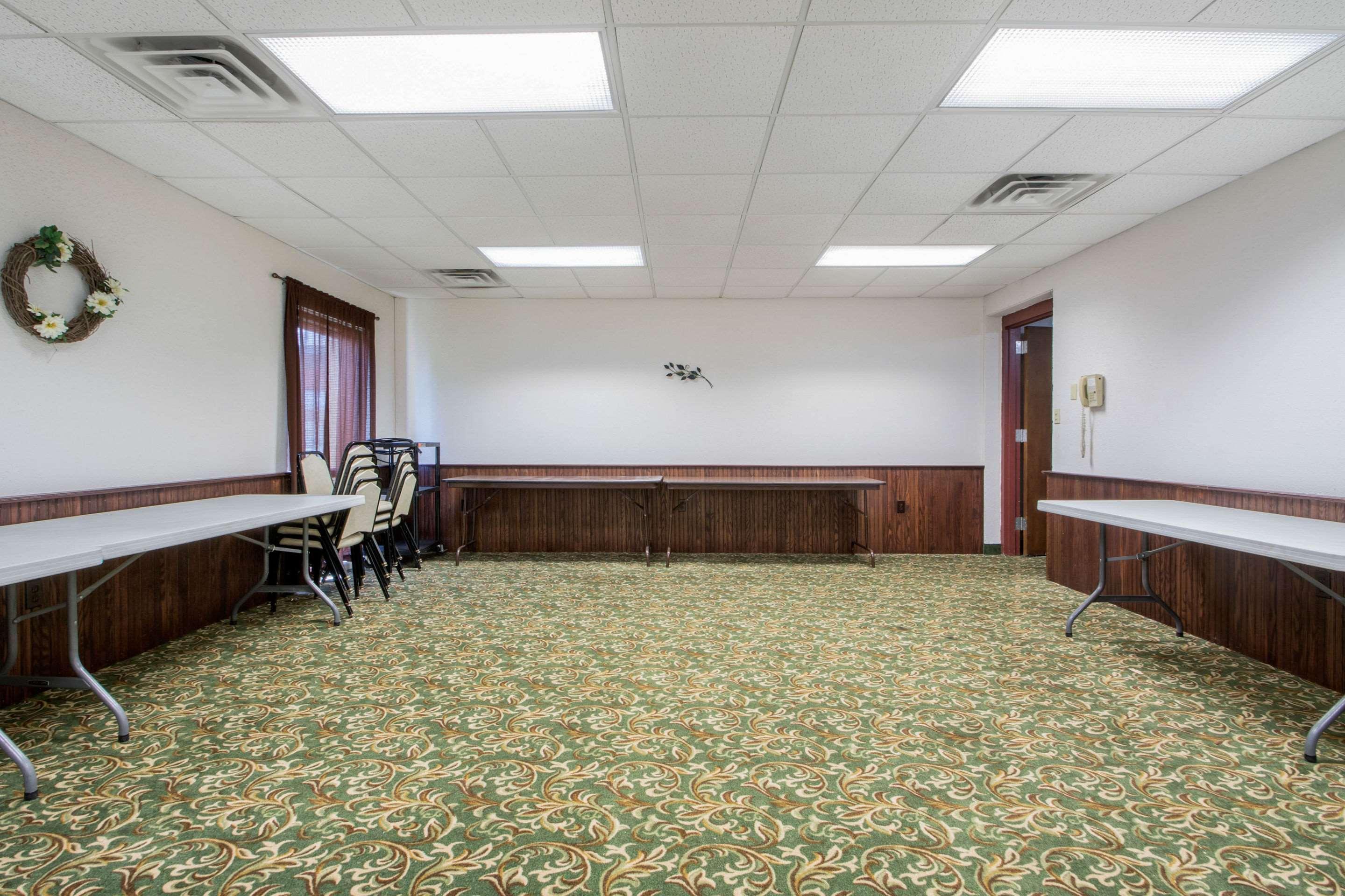ויסקונסין ראפידס Econo Lodge מראה חיצוני תמונה