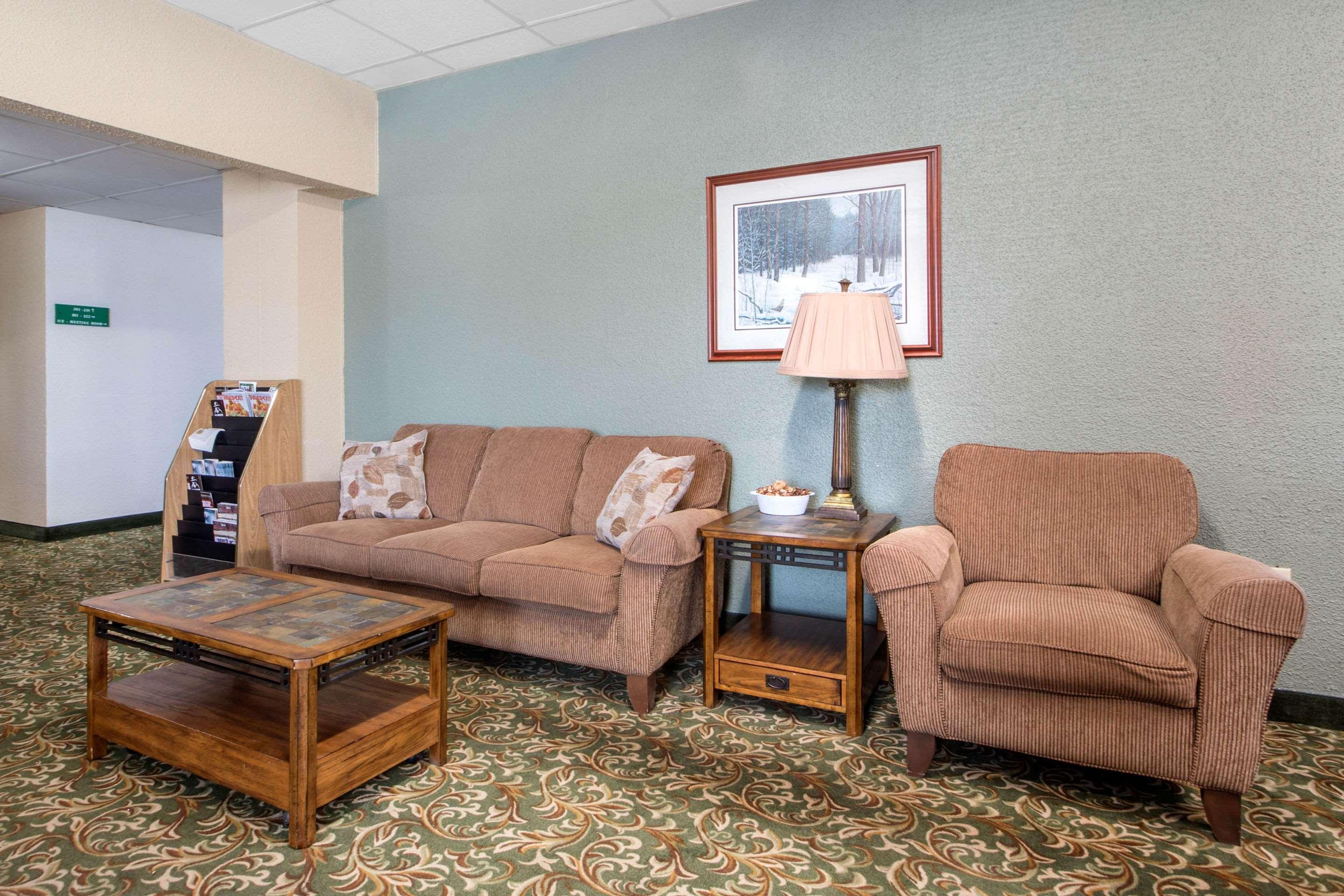 ויסקונסין ראפידס Econo Lodge מראה חיצוני תמונה